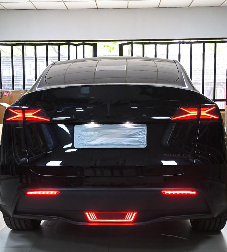 X-Treme Tail Light for Tesla Model 3/Y with RGB Control with App