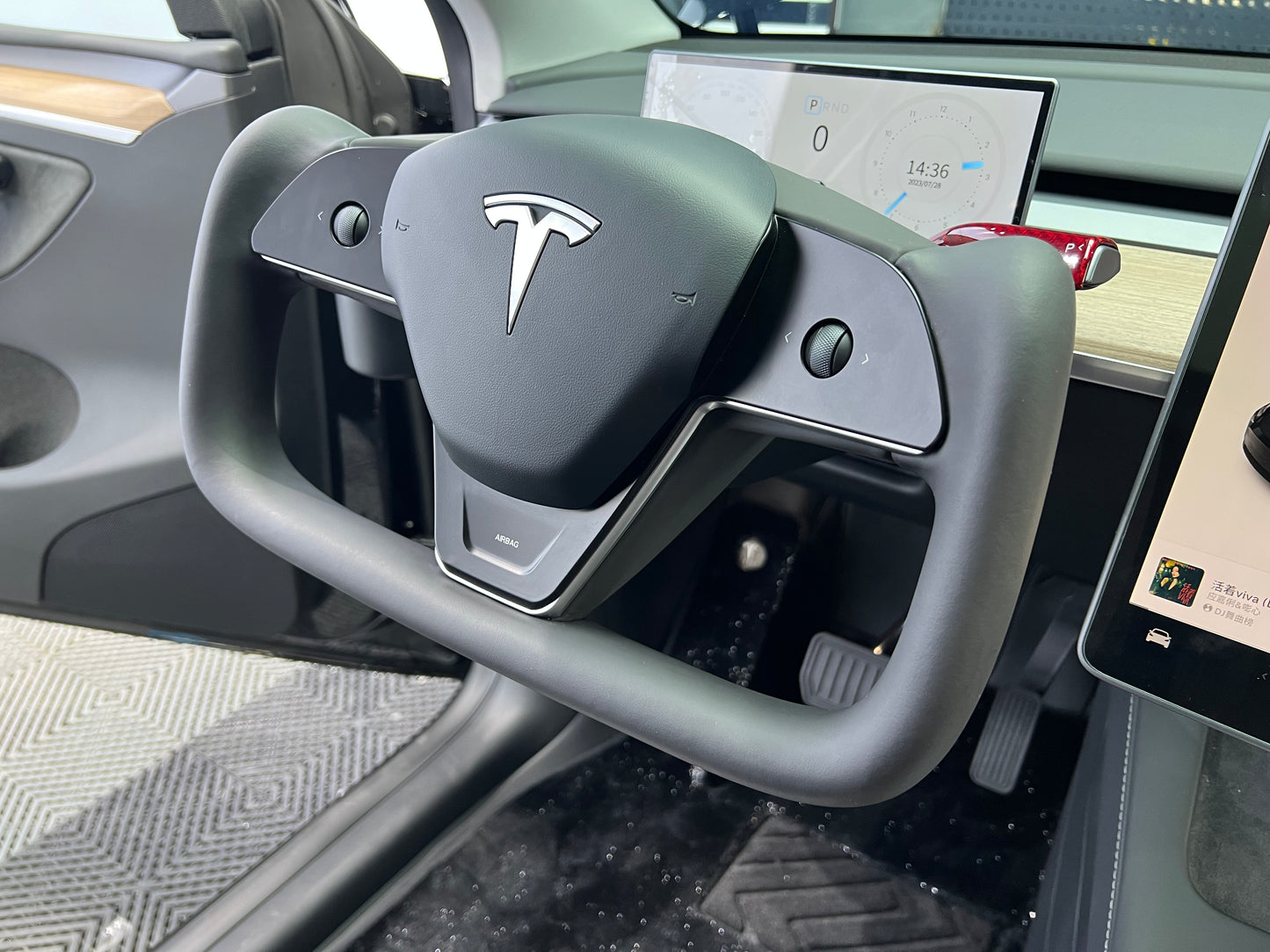 Plaid Style Yoke Steering Wheel for Tesla Model 3/Y